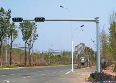 Porcelana brazo durable poste ligero al aire libre de poste del semáforo de los 6.5M solo con los pernos de ancla proveedor