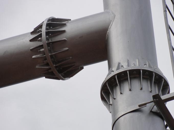 220 kilovoltios galvanizaron torre 10m-200m de poste del tubo de las tuberías de acero la mono ampliamente utilizada 5