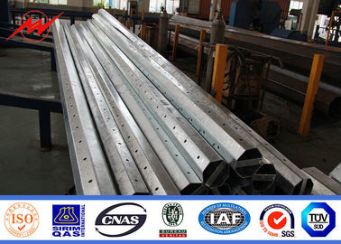 Distribución de poder poste de acero galvanizado tubular con los accesorios eléctricos proveedor