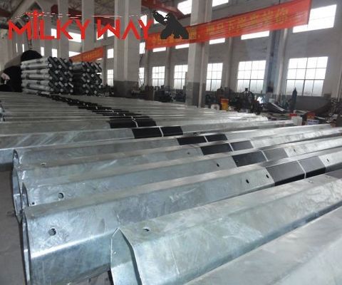 Polvo tubular de acero de 9m-13m con galvanización en caliente proveedor