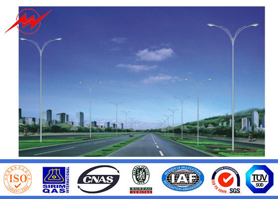 El HDG 3m m 10m se dobla poste de acero galvanizado Outreach con el brazo cruzado