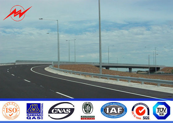 polos ligeros solares de calle de la altura de los 7m galvanizados para la iluminación de la carretera de la calle
