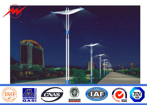 Sección de acero galvanizada de pintura del HDG 3m m poste uno para la iluminación del camino