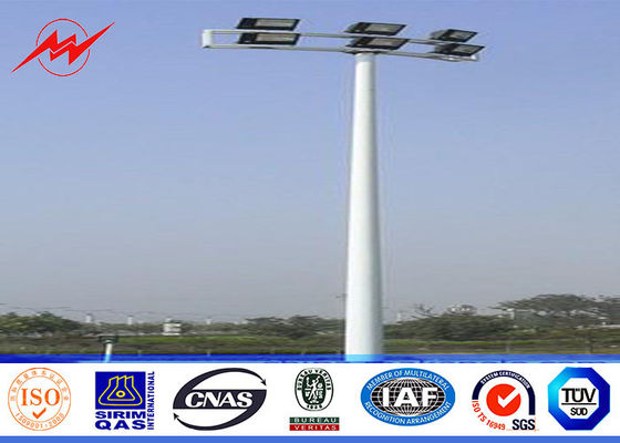Alto palo galvanizado poste de los 30M con el torno para la iluminación del estacionamiento