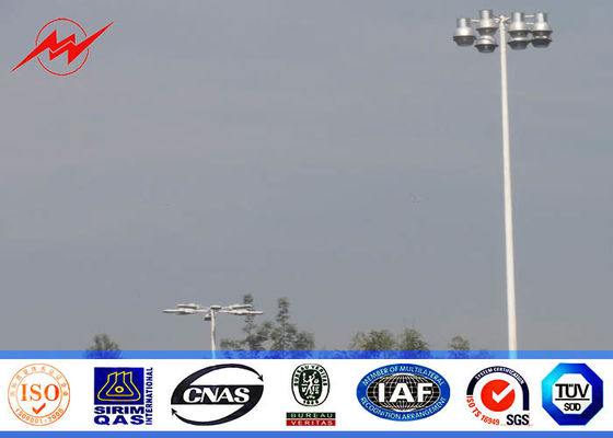 Los 45M alto palo octagonal galvanizado poste ligero con el brazo del soporte de la plataforma para la iluminación del estadio