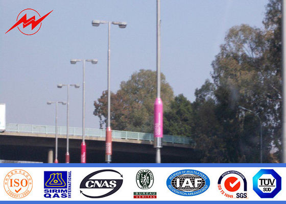 Q235 galvanizado alrededor de la alta calle poste ligero, iluminación poste al aire libre del palo para el camino