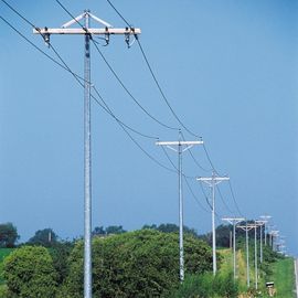 2.75*127*248*10670m m GR, poder de acero poste Monopoles de 345 Mpa HDG con AWS D1.1