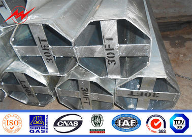 Inmersión caliente de 4000 de Dan postes de la transmisión eléctrica galvanizada con los accesorios