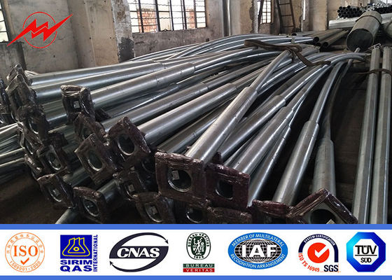 8 calle galvanizada de la inmersión caliente de M Q345 postes ligeros al aire libre con el brazo doble