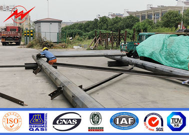 Transmisión eléctrica galvanizada postes del poder para uso general de acero de poste de la inmersión caliente con los accesorios