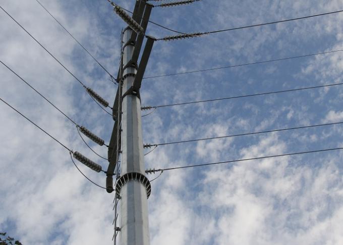 la capa del poder de los 30m galvanizó el poder poste de Eleactrical para los cables 110kv 0